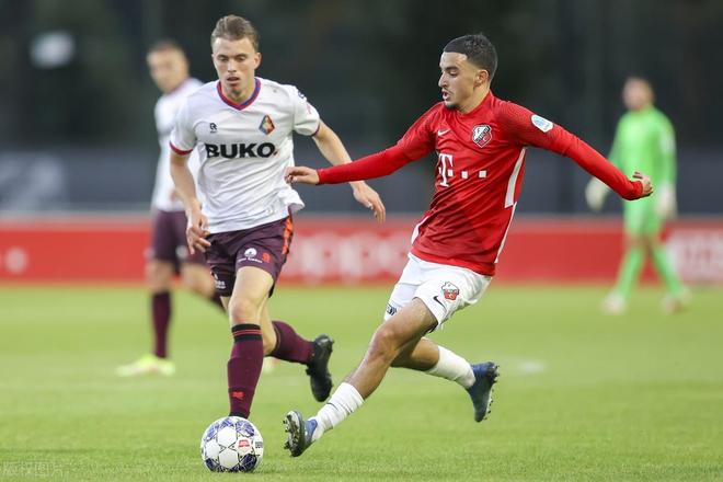 们目前防线 们目前防线